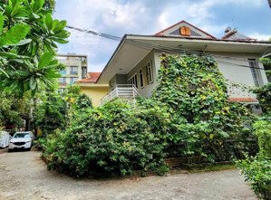 chính chủ bán biệt thự khu tây hồ, khu phân lô dân trí cao- cách hồ 40m. 175m giá 66.8 tỷ