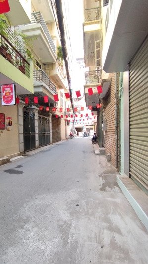 bán nhà mặt ngõ thông phố phạm văn đồng 52m2 x 6 tầng thang máy ôtô vào nhà hơn 13 tỷ lh 