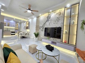 cần cho thuê căn hộ saigon south (100m2 3pn) full nội thất xịn , nhà đẹp view cực thoáng mát