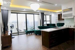 Bán căn hộ 3pn tại Vinhomes D''Capitale tòa C6 view ôm trọn hồ