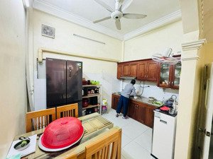 bán gấp nhà riêng 35m - 4 tầng - phố định công thượng hà nội -giá 7.4tỷ