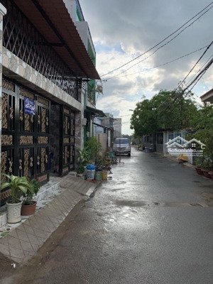 bán gấp căn hộ dịch vụ 252m2, 3 tầng 21 phòng thu nhập 40tr/tháng