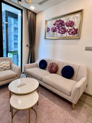 cho thuê căn hộ cao cấp vinhomes golden river ba son