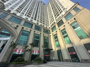 cần bán sàn thương mại, văn phòng diện tích từ 200m2-1700m2, thích hợp làm vp, hệ thống giáo dục