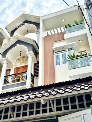 dành cho quý khách tìm nhà có garage ô tô - hẻm xe tải chạy thoải mái - đại lộ dương quảng hàm