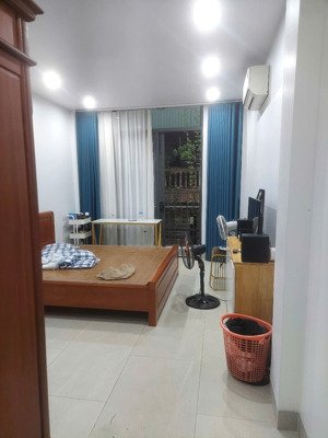 bán nhà phố hương viên quận hai bà trưng. diện tích: đặc (đất vuông vắn, không lỗi phong thủy)