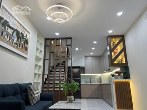 bán nhà riêng hoàng hoa thám ba đình - 30m2 - 5 tầng - mt 3.6m - ngõ nông gần phố - giá 9.x tỷ