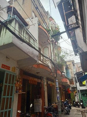 bán nhà 4 tầng btct đường lý nam đế phường 7 quận 11