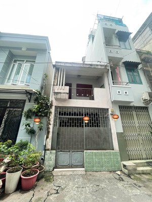 40m2 nhà c4 xây mới - ô tô ngủ trong nhà thành thái quận 10 xây 4 tầng