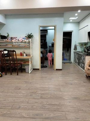bán căn hộ chung cư vp5 linh đàm 61m2, sẵn nội thất về ở luôn