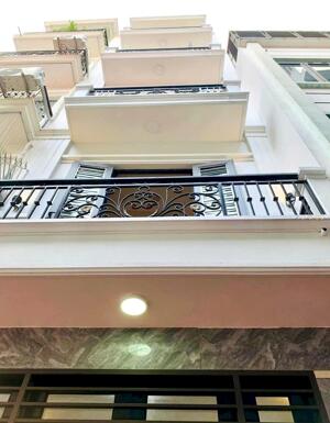 CHỦ THIỆN CHÍ BÁN NHÀ VÕNG THỊ ,50M2 NHÀ 7 TẦNG Ở HOẶC KINH DOANH DÒNG TIỀN ĐỀU PHÙ HỢP .