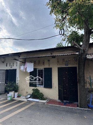 nguyễn khoái -phân lô -oto chạy vòng quanh -diện tích 63m -giá 10.5 tỷ