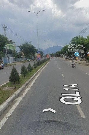 cần bán lô đất mt nguyễn lương bằng.