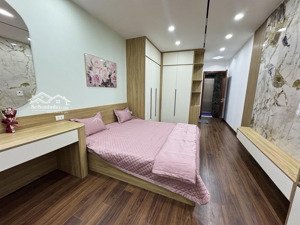 xuân thủy, cầu giấy, nhà đẹp mới ting, ở luôn, 6 tầng thang máy,ngõ thông,nhiều lối vào nhà