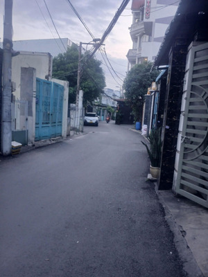 bán nhà btct 1 trệt 3 lầu đường xe hơi thông bình trưng tây, q2