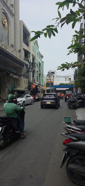 trung tâm vip quận 10 - hẻm ô tô 7 chỗ - cách mt lý thái tổ 20m - sẵn kết cấu - 16.5 tỷ