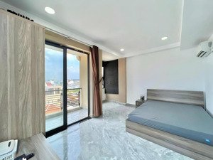 căn hộ 1pn có ban công view đẹp nằm ngay trung tâm q7 gần lotte mart qua q1,q4,q8 siêu thuận tiện