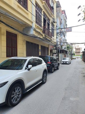 phân lô - vỉa hè - xanh mát, 50m2 - mt 4.5m, phố hoàng quốc việt, 20.5 tỷ