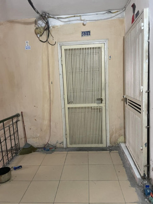 bán căn hộ tập thể a10 nghĩa tân 40m2, 2pn, tầng 5 có thể thông thêm tầng 6: 3tỷ25.