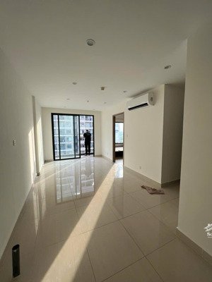 bán nhanh căn 2pn tốt nhất khu origami, nội thất cơ bản, sẵn sổ, vinhomes grand park