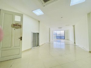 chính chủ cho thuê sàn 90m2 mặt phố an trạch - cát linh - đống đa giá cực rẻ chỉ 13triệu mới keng