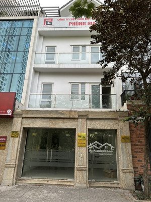 cho thuê nhà mp trung hòa - cầu giấy, 85m2 x 5t, mt:6m. vị trí đẹp, kd thuận tiện, ôtô đỗ thoải mái