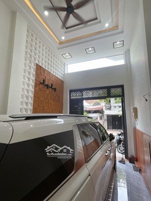 nhà mới 4 tầng mặt tiền kinh doanh quận 8 - dt 67m2 - đường 12m - 5 pn - sổ hồng vuông vức