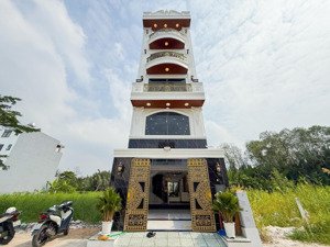 bán nhà door riêng 5 tầng full nội thất có thang máy gần quận 7