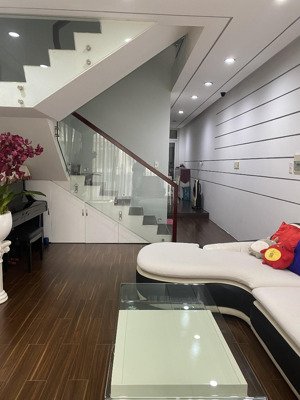 chính chủ bán gấp nhà phố mặt tiền kdc him lam quận 7