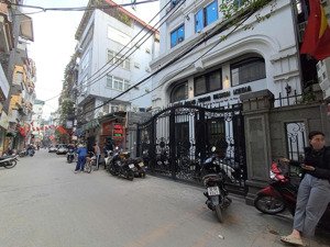 cần bán nhà mặt ngõ ô tô tránh đỗ kinh doanh sầm uất, 7tầng thang máy full nội thất