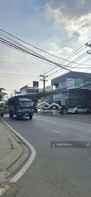 chính chủ bán lô góc 2mt đường hoàng hữu nam ngay ngã ba mỹ thành, xây dựng 1hầm và 7tầng quận 9