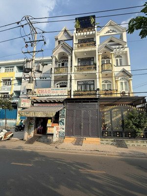 mặt tiền đường 5 tầng, thiết kế hiện đại