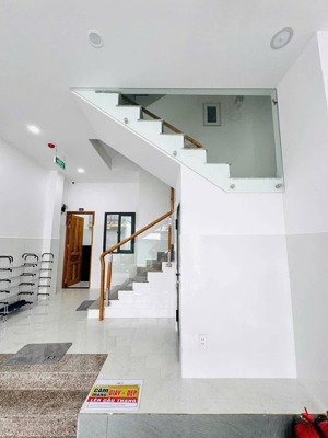 14 chdv dong tiền 65tr/tháng khu trung tâm gò vấp