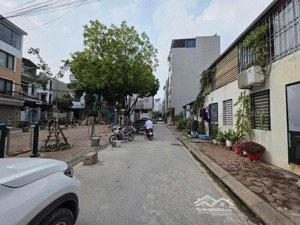 bán đất phân lô phố thượng thanh long biên 12 tỷ 80m2 mt 8m vỉa hè ô tô tránh kinh doanh.