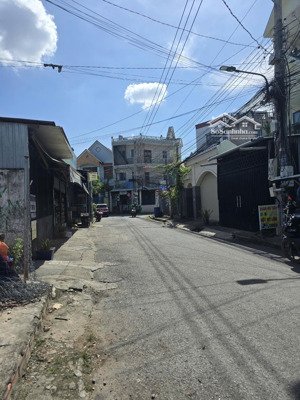 đất chánh nghĩa nhánh 30/4 đối diện sân banh gò đậu đường nhựa 6m thông vào khu dân cư chánh nghĩa