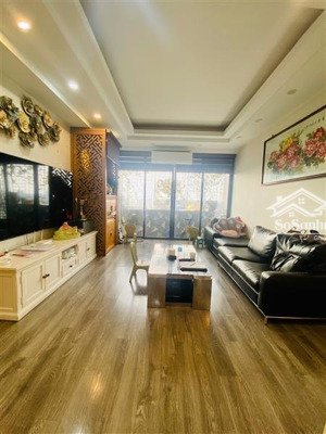 bán căn hộ 3 ngủ chính chủ phố lạc trung