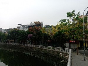 chính chủ cho thuê căn hộ dịch vụ 2n1k 65m2 tầng 2 tại ngõ 141 phố trích sài, tây hồ, hà nội.