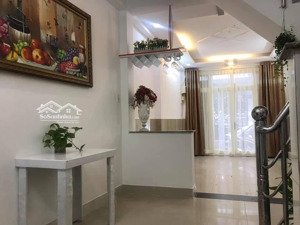 hxh cách mạng tháng tám , dt 60m2 (4 mx 15m), 3 tầng giá 8,6 tỷ, tân bình.