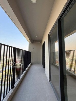 cho thuê căn hộ 2 ngủ 73-83m2 và 3 ngủ 100-114-138m2 vào ở ngày cơ bản hoặc full đồ đều có