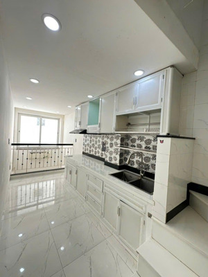 bán gấp trong tháng - bán nhà đường ngô quyền 15m² 4 tầng - giá bán 3.66 tỷ