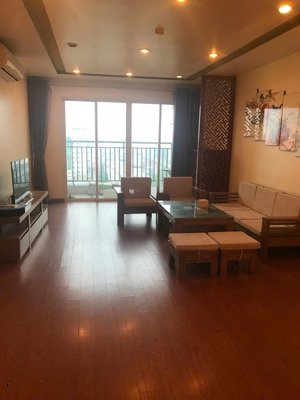 căn hộ 3 ngủ 18tr hồ gươm plaza 141m2