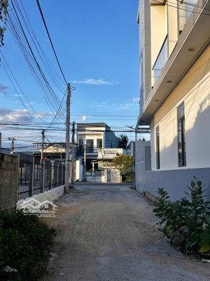 đất thổ cư gần biển 100m - 167m2 - 2 mặt tiền - giá 1,3 tỷ