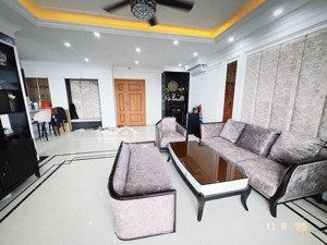 chính chủ cần bán căn hộ 100m(3n-2w) toà intracom1 trung văn. tầng trung, sẵn sổ, full nội thất.