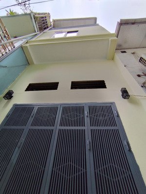 cho thuê nhà ngõ 16 định công hạ ở ngay