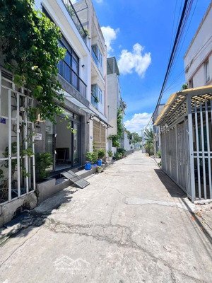 bán đất hẻm 92 vườn lài ( giá 3.85 tỷ ) đường xe hơi thông