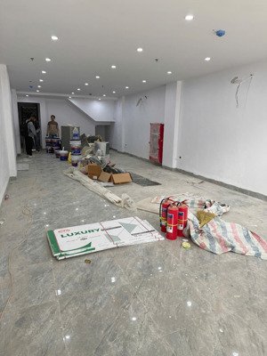 cho thuê mặt bằng kd mặt phố khương đình, 80m2 + 10m2 kho, mặt tiền 5m, vỉa hè rộng, nhà mới