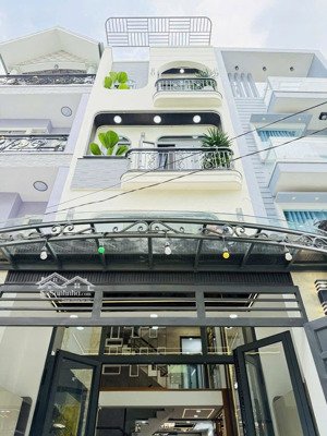 cô tư đang gấp cần bán nhà 67,2m2 đường cô giang - quận phú nhuận / giá 3 tỷ 620 (giá full)