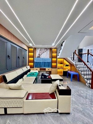 nhà 4 tầng đường thạnh xuân, tô ngọc vân, ngay chợ minh phát.