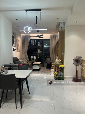 centery căn góc 2pn 96m2 ntcb dính tường