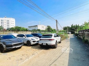 chủ bán đất 88m2, phạm hữu lầu sát vách quận 7, sổ riêng, hẻm xe hơi, 5 tỷ 550